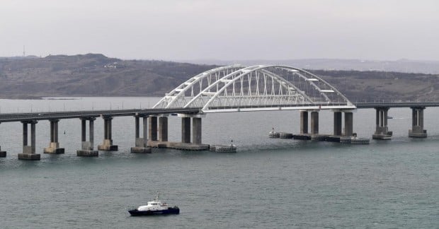 Кримський міст - законна ціль, яка буде вражена, - американський адмірал