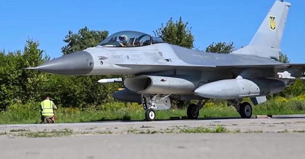 У ЗСУ не вважають, що F-16 розбився через помилку пілота, - джерела CNN