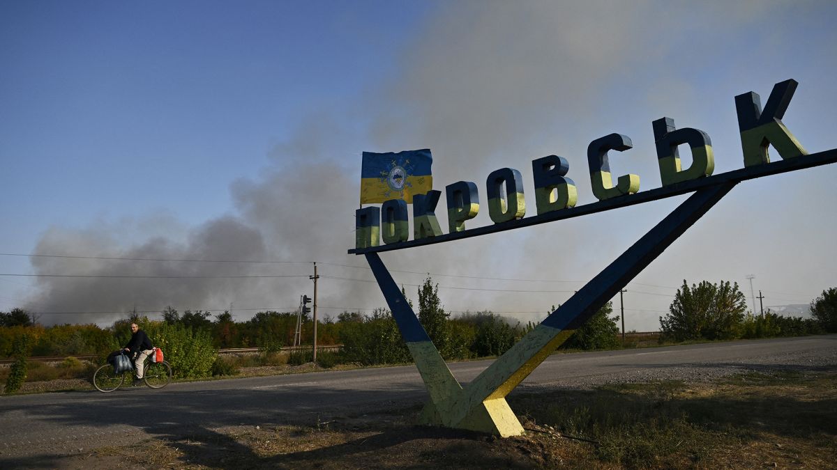 Покровськ незабаром закриють на в’їзд та виїзд, людей закликають до евакуації