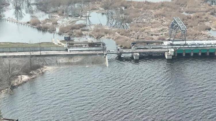 Донецька ОВА підтвердила пошкодження греблі Курахівського водосховища: які ризики