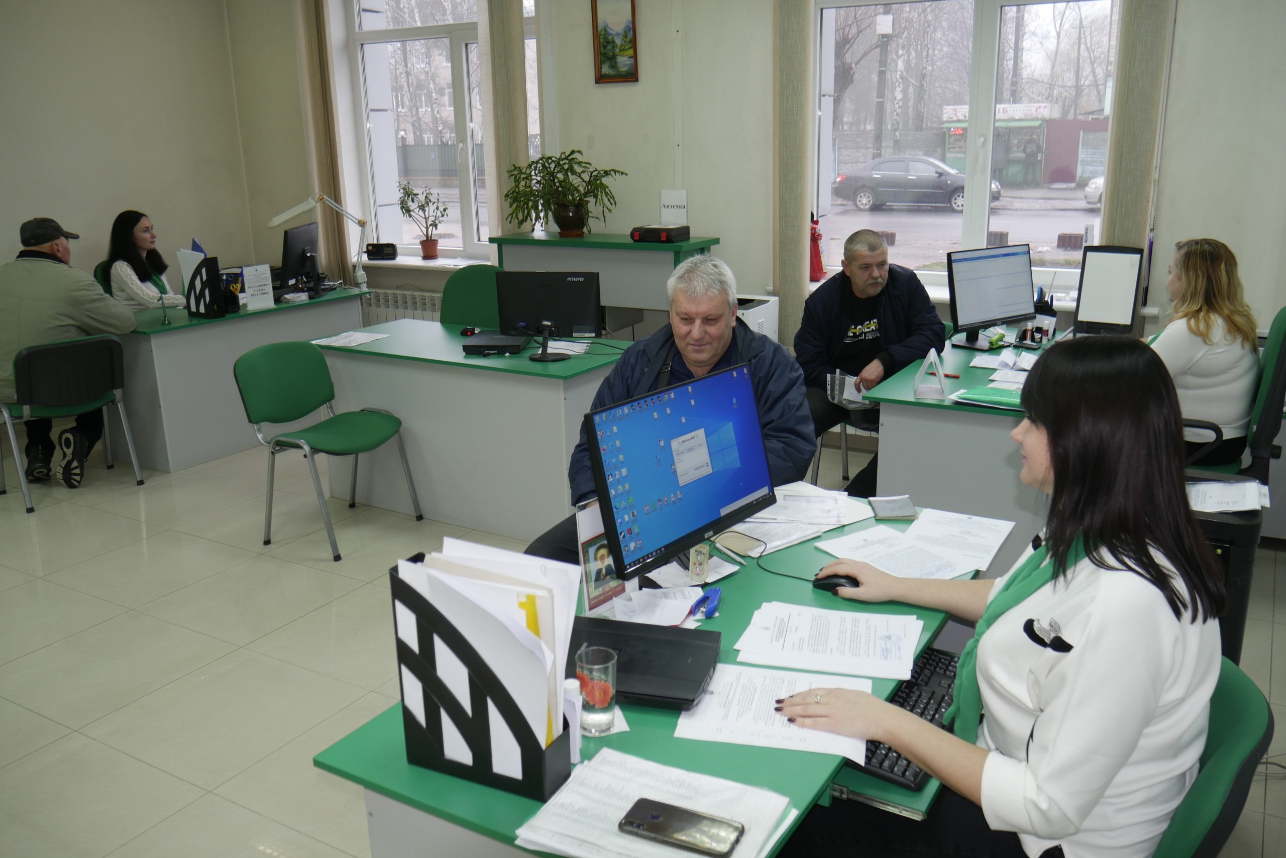 Пенсійний фонд подовжив години прийому громадян у сервісних центрах: детально