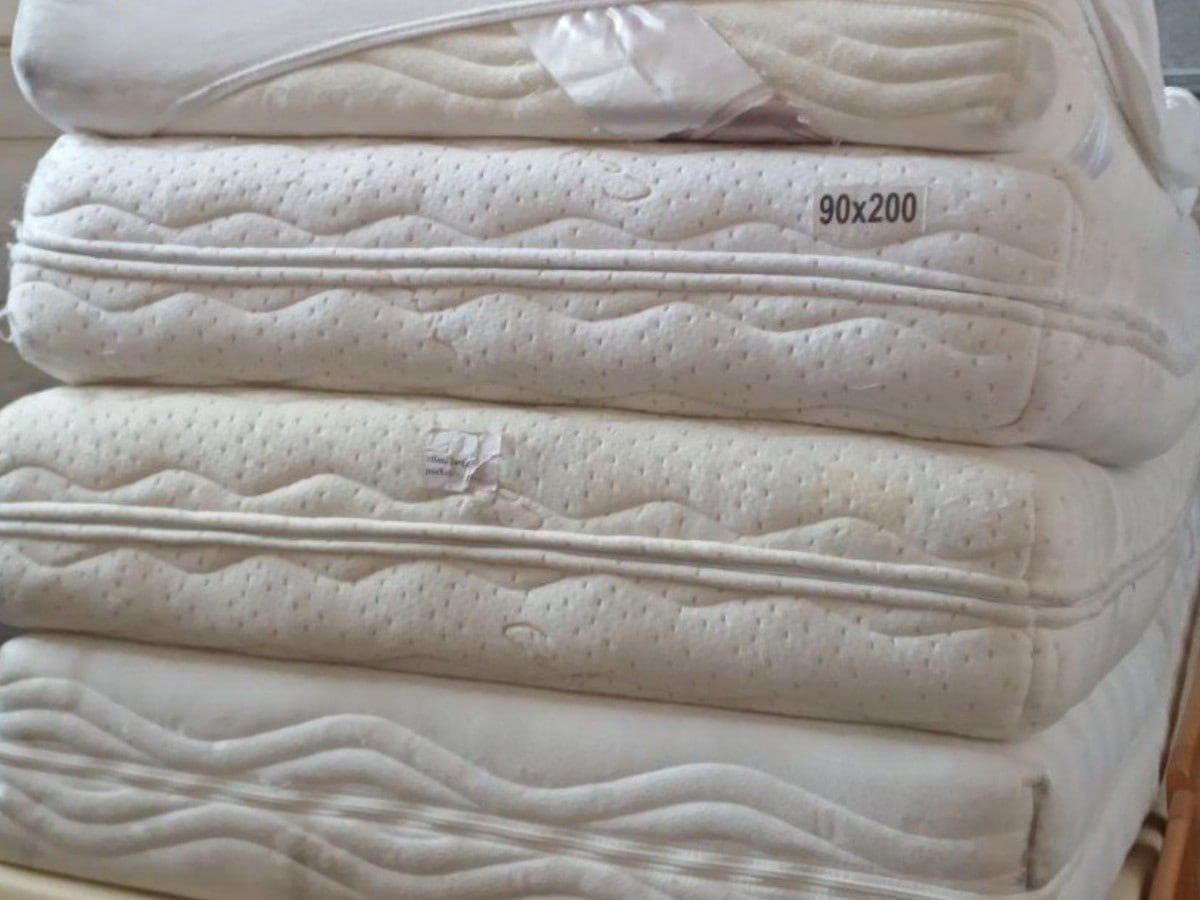 У Кам’янському переселенцям пропонують безкоштовні матраци: куди звертатися