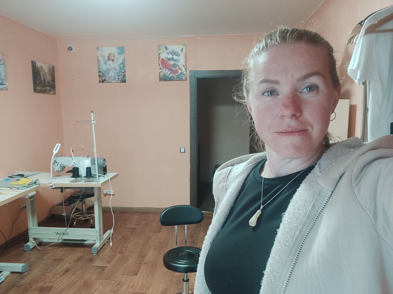 Історії ВПО Переселенка зі Слов’янська релокувала до столиці швейну майстерню, відкриту за грантові кошти