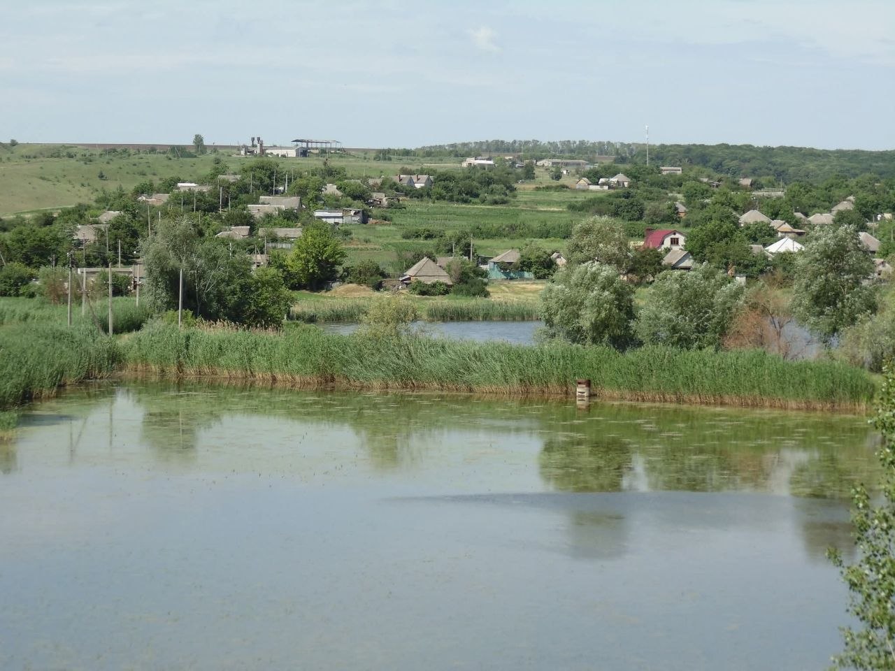 Ексклюзив Евакуація дітей, відсутність гуманітарки та високі ціни на переїзд: реалії села Микільське на Донеччині